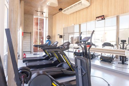 Casa de condomínio à venda com 252m², 4 quartos e 4 vagasAcademia