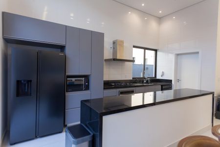 Casa de condomínio à venda com 252m², 4 quartos e 4 vagasCozinha