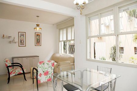 Sala de apartamento à venda com 2 quartos, 70m² em Jardim Botânico, Porto Alegre
