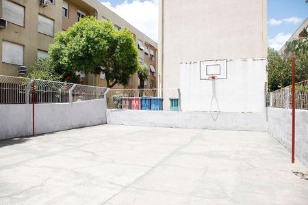 Apartamento à venda com 70m², 2 quartos e 1 vagaÁrea Comum - Quadra Poliesportiva