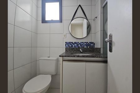 Apartamento para alugar com 65m², 2 quartos e 1 vaga Apartamento para alugar com 65m², 2 quartos e 1 vagaBanheiro social