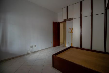 Casa à venda com 200m², 3 quartos e 3 vagas Casa à venda com 200m², 3 quartos e 3 vagasSuíte 3