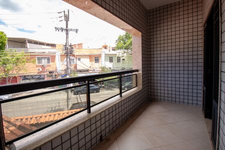 Casa à venda com 200m², 3 quartos e 3 vagas Casa à venda com 200m², 3 quartos e 3 vagasVista da Suíte