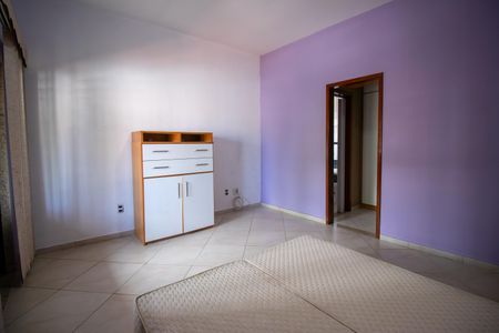 Casa à venda com 200m², 3 quartos e 3 vagas Casa à venda com 200m², 3 quartos e 3 vagasSuíte 1