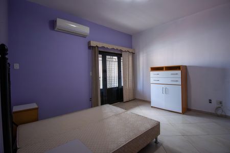 Casa à venda com 200m², 3 quartos e 3 vagas Casa à venda com 200m², 3 quartos e 3 vagasSuíte 1