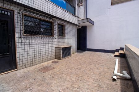 Casa à venda com 200m², 3 quartos e 3 vagas Casa à venda com 200m², 3 quartos e 3 vagasÁrea gourmet