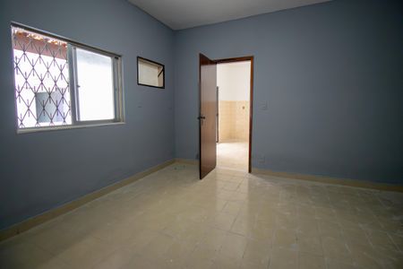 Casa à venda com 200m², 3 quartos e 3 vagas Casa à venda com 200m², 3 quartos e 3 vagasQuarto de Serviço