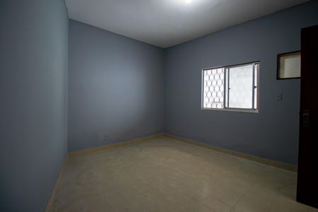 Casa à venda com 200m², 3 quartos e 3 vagas Casa à venda com 200m², 3 quartos e 3 vagasQuarto de Serviço