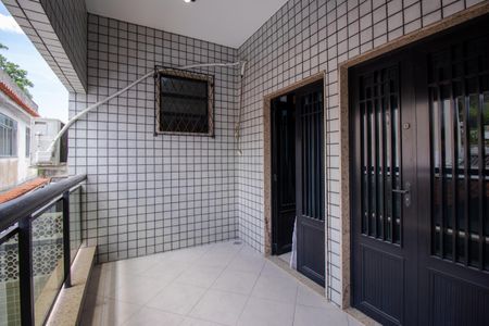 Casa à venda com 200m², 3 quartos e 3 vagas Casa à venda com 200m², 3 quartos e 3 vagasVista da Suíte