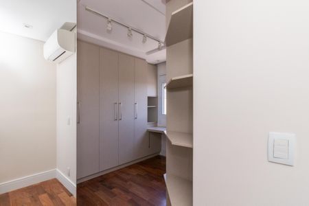 Apartamento para alugar com 100m², 2 quartos e 2 vagasCloset da Suite 2