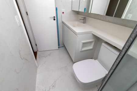 Apartamento para alugar com 100m², 2 quartos e 2 vagasBanheiro da Suite 2