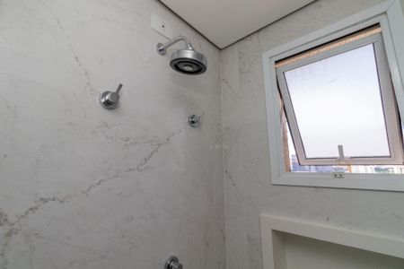 Apartamento para alugar com 100m², 2 quartos e 2 vagasBanheiro da Suite 2