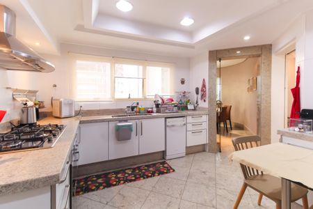 Apartamento à venda com 254m², 3 quartos e 5 vagasCozinha