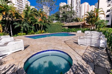 Apartamento à venda com 64m², 2 quartos e 1 vaga Apartamento à venda com 64m², 2 quartos e 1 vagaÁrea comum - Piscina