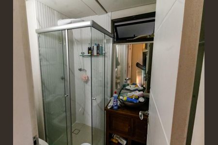 Banheiro de apartamento à venda com 2 quartos, 64m² em Panamby, São Paulo