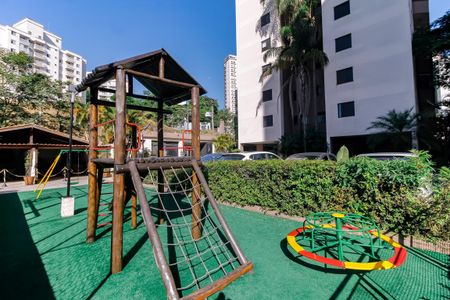 Apartamento à venda com 64m², 2 quartos e 1 vaga Apartamento à venda com 64m², 2 quartos e 1 vagaÁrea comum - Playground