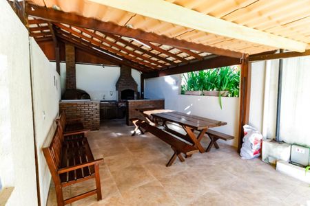 Apartamento à venda com 64m², 2 quartos e 1 vaga Apartamento à venda com 64m², 2 quartos e 1 vagaÁrea comum - Churrasqueira 2