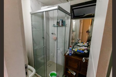 Banheiro de apartamento à venda com 2 quartos, 64m² em Panamby, São Paulo