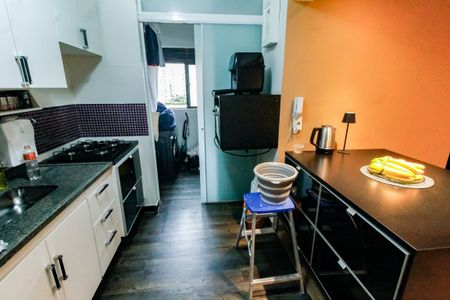 Apartamento à venda com 64m², 2 quartos e 1 vaga Apartamento à venda com 64m², 2 quartos e 1 vagaCozinha - Armários