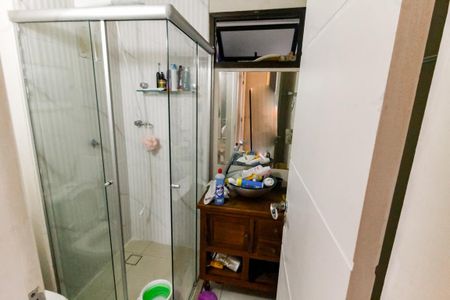Apartamento à venda com 64m², 2 quartos e 1 vaga Apartamento à venda com 64m², 2 quartos e 1 vagaBanheiro