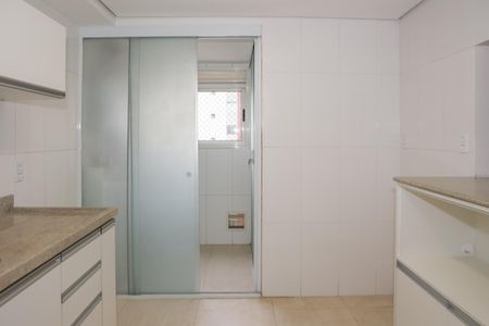 Apartamento para alugar com 80m², 2 quartos e 2 vagasCozinha