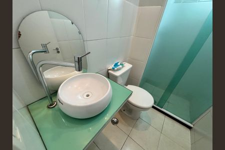 Apartamento para alugar com 42m², 2 quartos e sem vagaBanheiro