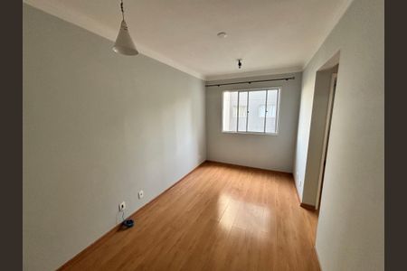 Sala de apartamento para alugar com 2 quartos, 42m² em Vila Talarico, São Paulo