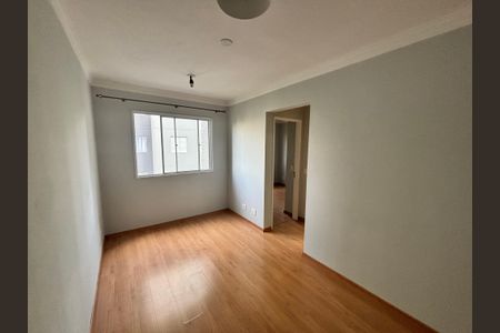 Sala de apartamento para alugar com 2 quartos, 42m² em Vila Talarico, São Paulo