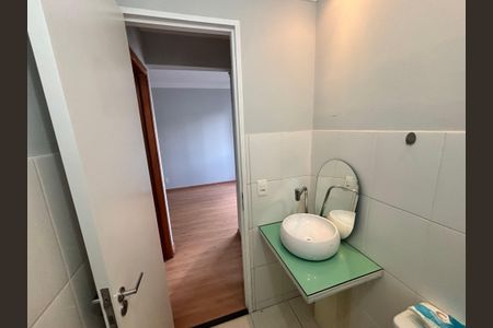 Apartamento para alugar com 42m², 2 quartos e sem vagaBanheiro