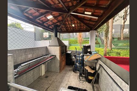 Apartamento para alugar com 42m², 2 quartos e sem vagaÁrea comum - Churrasqueira