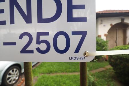 Casa para alugar com 120m², 3 quartos e 2 vagasFachada