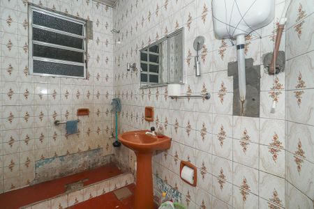 Casa para alugar com 120m², 3 quartos e 2 vagasBanheiro