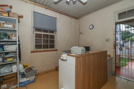 Sala de casa para alugar com 3 quartos, 120m² em Santa Maria Goretti, Porto Alegre