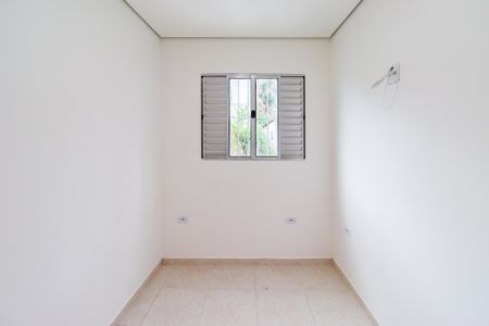 Quarto 2 de casa para alugar com 2 quartos, 44m² em Parque Reboucas, São Paulo