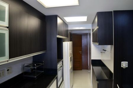 Apartamento para alugar com 160m², 4 quartos e 2 vagasCozinha