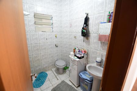 Casa à venda com 111m², 3 quartos e 4 vagasBanheiro Social