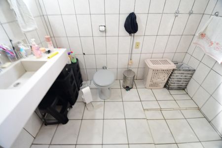 Casa à venda com 111m², 3 quartos e 4 vagasBanheiro Suíte