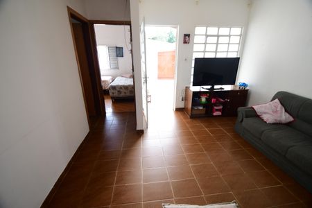Casa à venda com 111m², 3 quartos e 4 vagasSala