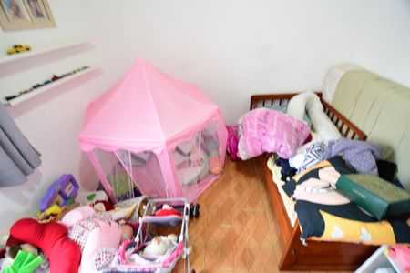 Casa à venda com 111m², 3 quartos e 4 vagasQuarto 2