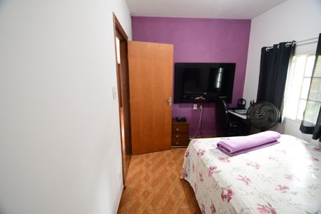 Casa à venda com 111m², 3 quartos e 4 vagasSuíte