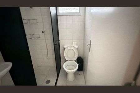 Apartamento à venda com 47m², 2 quartos e 1 vaga Apartamento à venda com 47m², 2 quartos e 1 vagaBanheiro