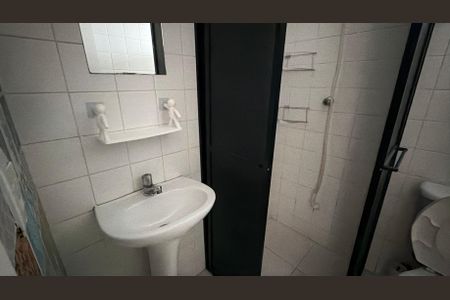 Apartamento à venda com 47m², 2 quartos e 1 vaga Apartamento à venda com 47m², 2 quartos e 1 vagaBanheiro