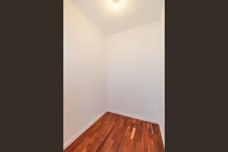 Apartamento para alugar com 139m², 3 quartos e 2 vagas Apartamento para alugar com 139m², 3 quartos e 2 vagasQuarto de Serviço