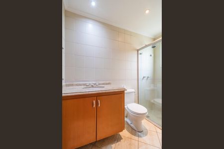 Apartamento para alugar com 139m², 3 quartos e 2 vagas Apartamento para alugar com 139m², 3 quartos e 2 vagasBanheiro da Suíte 1