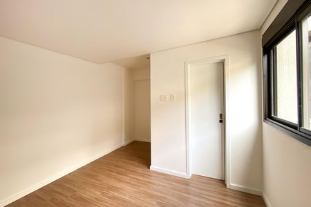 Apartamento à venda com 72m², 2 quartos e 3 vagas Apartamento à venda com 72m², 2 quartos e 3 vagasSuíte