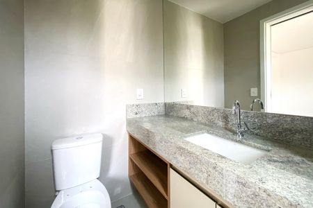 Apartamento à venda com 125m², 2 quartos e 3 vagas Apartamento à venda com 125m², 2 quartos e 3 vagasBanheiro da Suíte 1