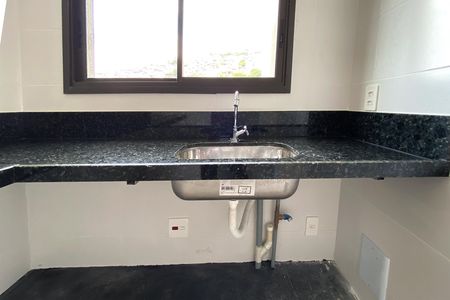 Apartamento à venda com 125m², 2 quartos e 3 vagas Apartamento à venda com 125m², 2 quartos e 3 vagasCozinha