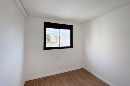 Apartamento à venda com 125m², 2 quartos e 3 vagas Apartamento à venda com 125m², 2 quartos e 3 vagasQuarto 2