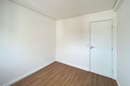 Apartamento à venda com 125m², 2 quartos e 3 vagas Apartamento à venda com 125m², 2 quartos e 3 vagasQuarto 2