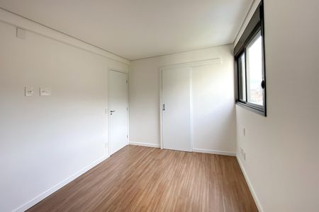 Apartamento à venda com 125m², 2 quartos e 3 vagas Apartamento à venda com 125m², 2 quartos e 3 vagasSuite 1